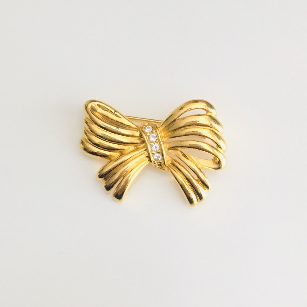 Vintage Statement Gold Tone Ribbed Rhinestone Bow Costume Brooch Pin